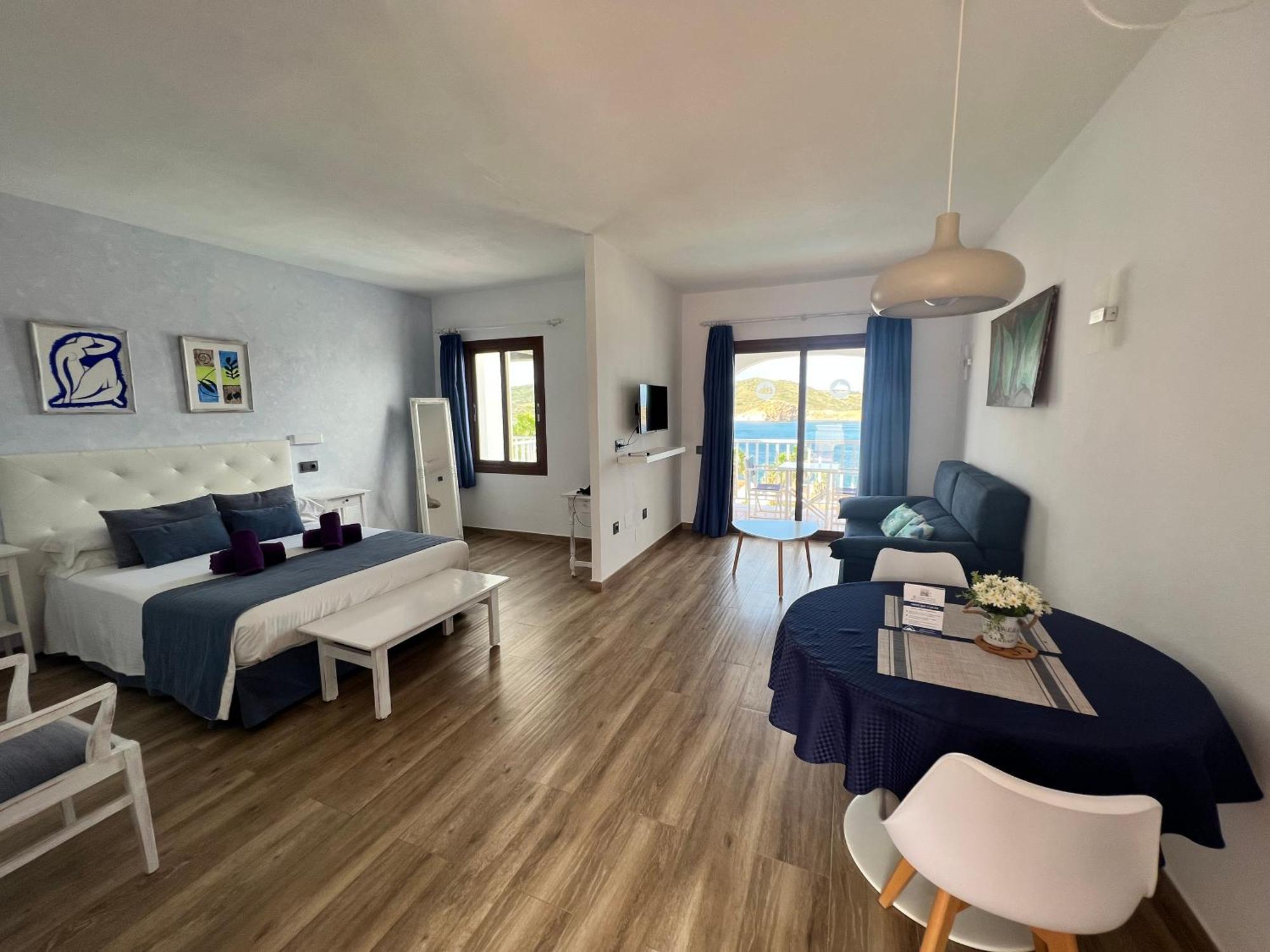 Apartamentos El Bergantin Menorca Club Fornells  Eksteriør billede